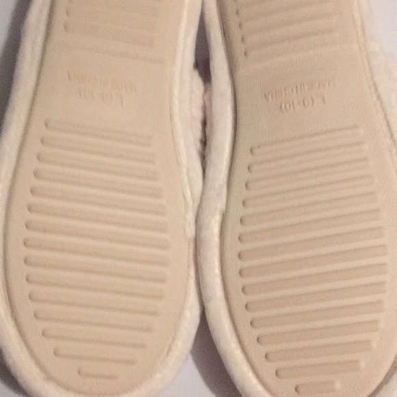 Smiling Face Santa's Slippers - Picture 2 of 2